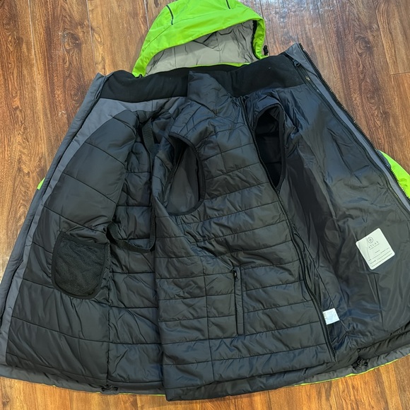 Very warm parka with removable puffy vest - Picture 7 of 9